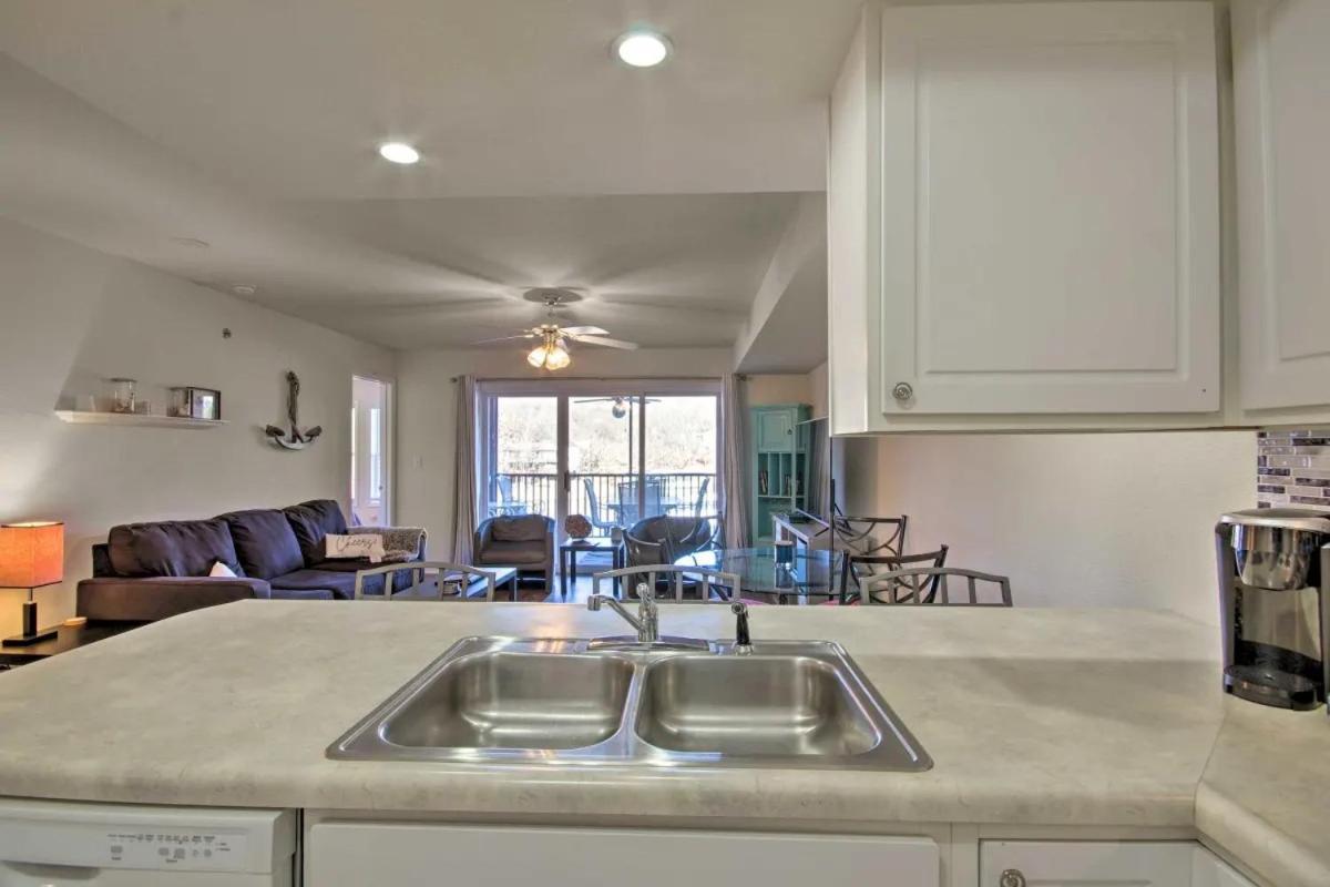 Waterfront Condo With Boat Slip! Lake Ozark Ngoại thất bức ảnh